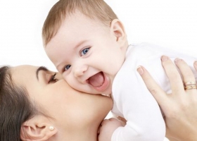 Chọn lựa đồ chơi gấu bông cho trẻ từ 1 đến 6 tuổi